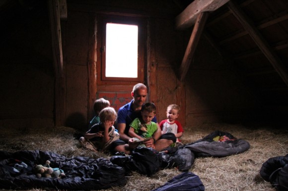 Global Mobile Family - Asleep in the hay 1